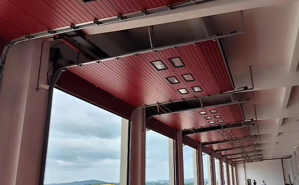 玛沁工业翻板门