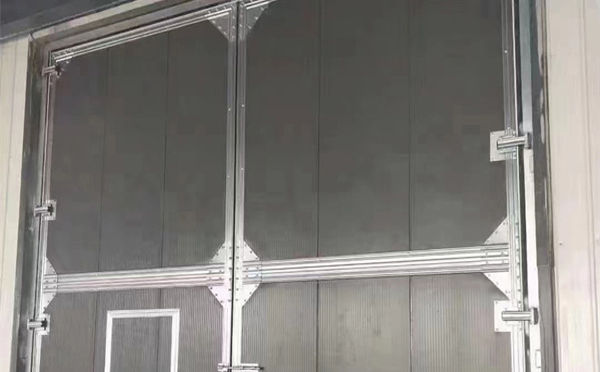 玛沁兰州厂房玛沁工业门选购与使用指南：打造高效安全的生产环境