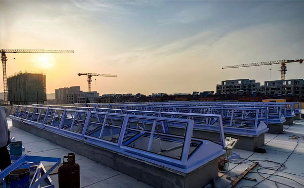 消防玛沁排烟窗工作原理